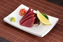 Tuna_nigiri_xs.jpg
